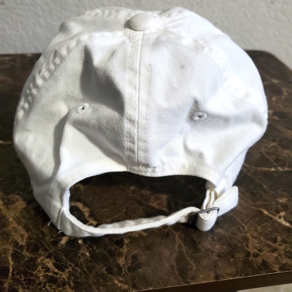 Nike Hat - Picture 2 of 5